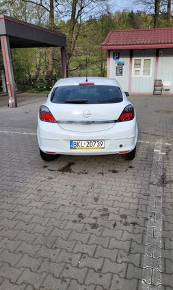 Opel Astra cena 13000 przebieg: 180000, rok produkcji 2008 z Gdańsk małe 67